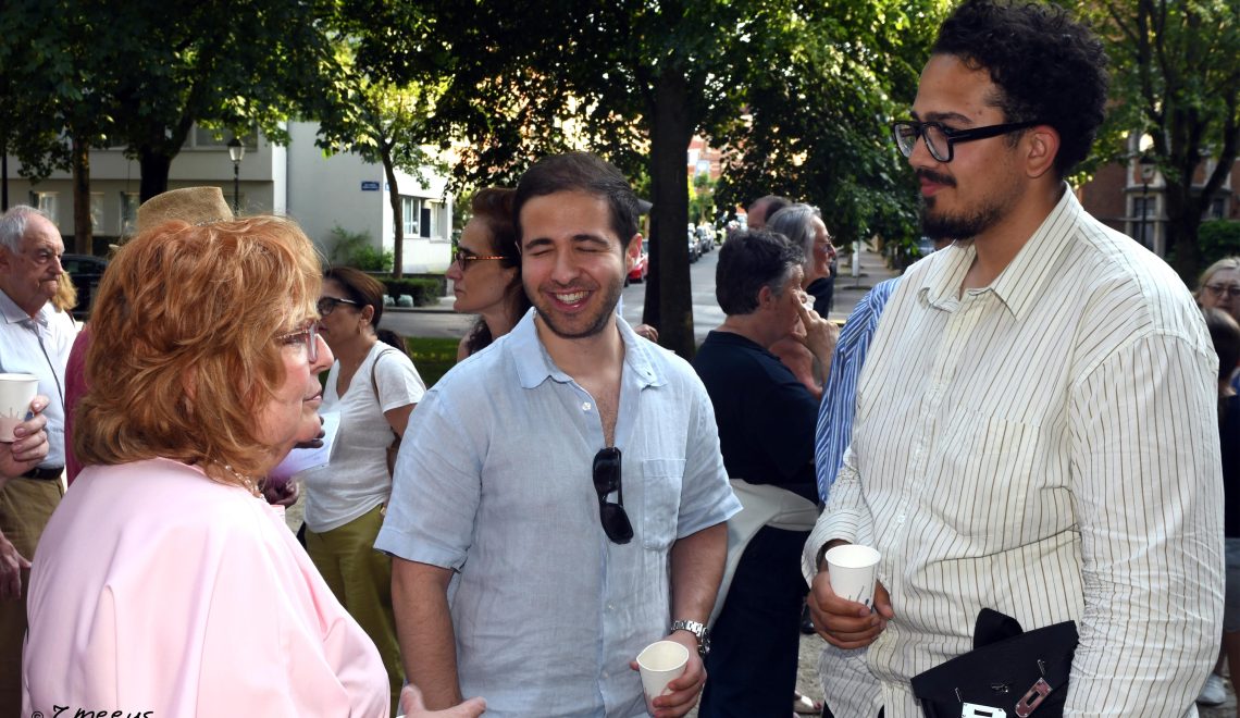 Uccle et Ixelles réunies autour des citoyens : un apéro-rencontre au cœur de la place Guy d’Arezzo