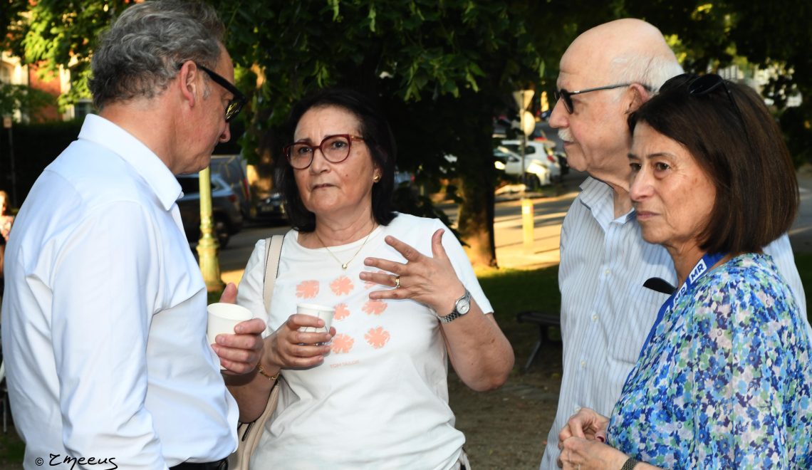 Uccle et Ixelles réunies autour des citoyens : un apéro-rencontre au cœur de la place Guy d’Arezzo